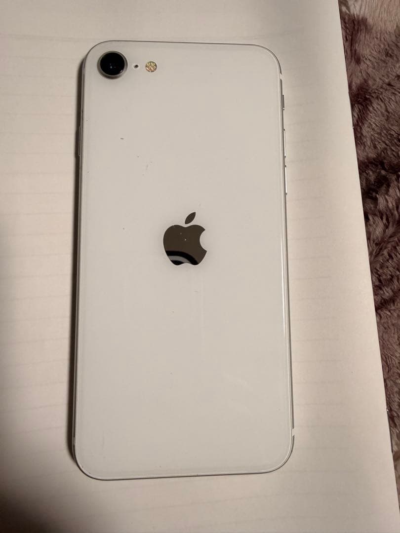 Apple iPhone SE (第2世代) ホワイト本体