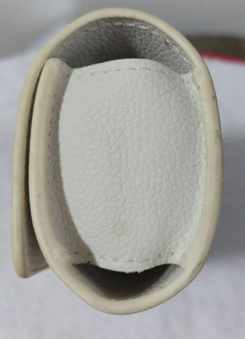 値下げしましたよ！Shot Navi ゴルフ用距離計ケース ホワイト 付属品なし