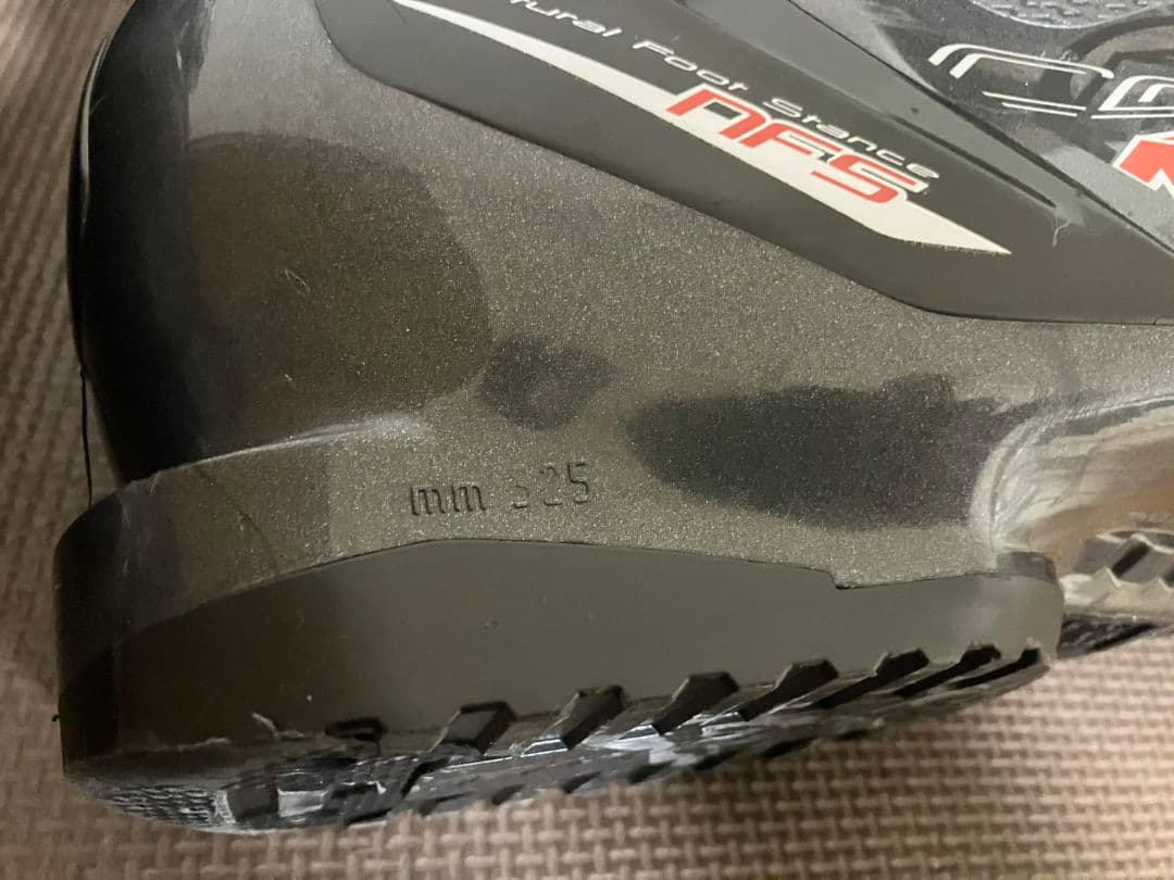 NORDICA　ノルディカ スキーブーツ 28.5cm　足幅広め 軽量モデル