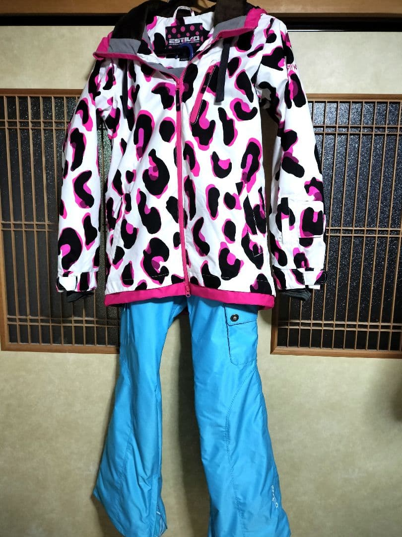 エスティボ　レディース　スノボウェア　上下セット　Mサイズ