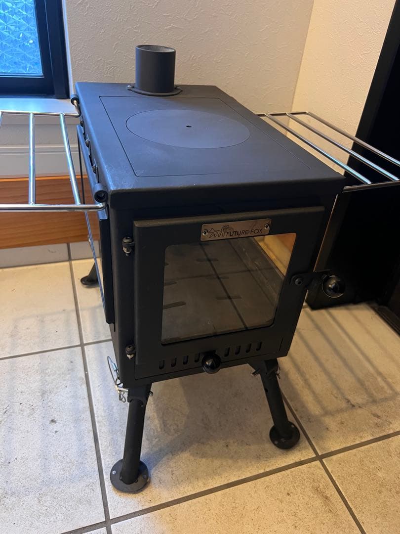 FUTUREFOX 　薪ストーブ　煙突 ダンパー付属 3面ガラス 鉄製