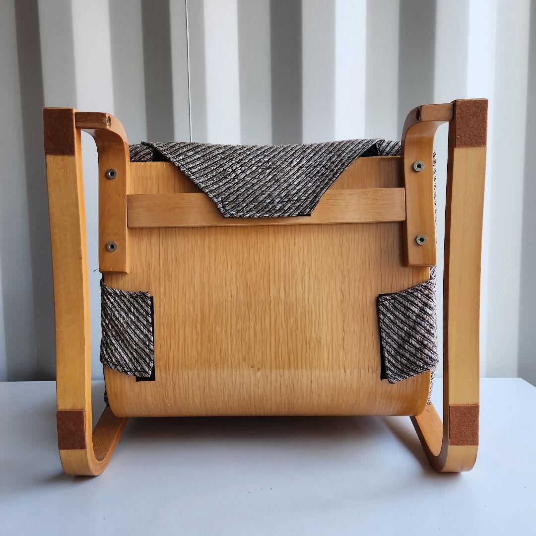 徳島県立工業技術センター　新日本木工　曲木　低座椅子　胡坐楽座椅子　腰痛防止