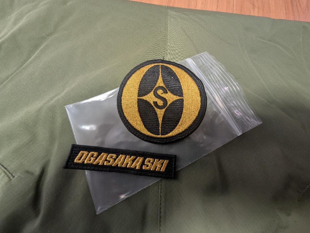 オガサカ.カタログ外.コーチウェア.上のみ.サイズM.訳あり.デサント