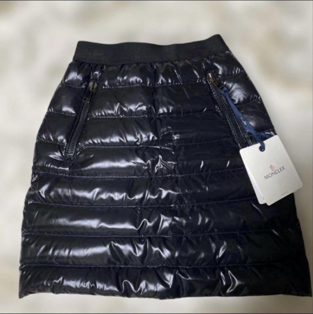 MONCLER ダウンミニスカートブラック40 M〜 L 【未使用】 - レディース