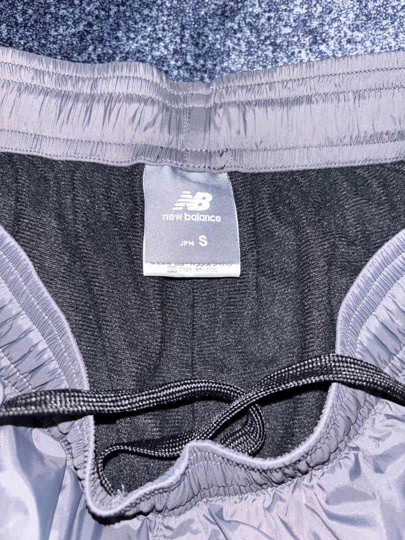 ニューバランス　ウィンドブレーカー グレー ネイビー