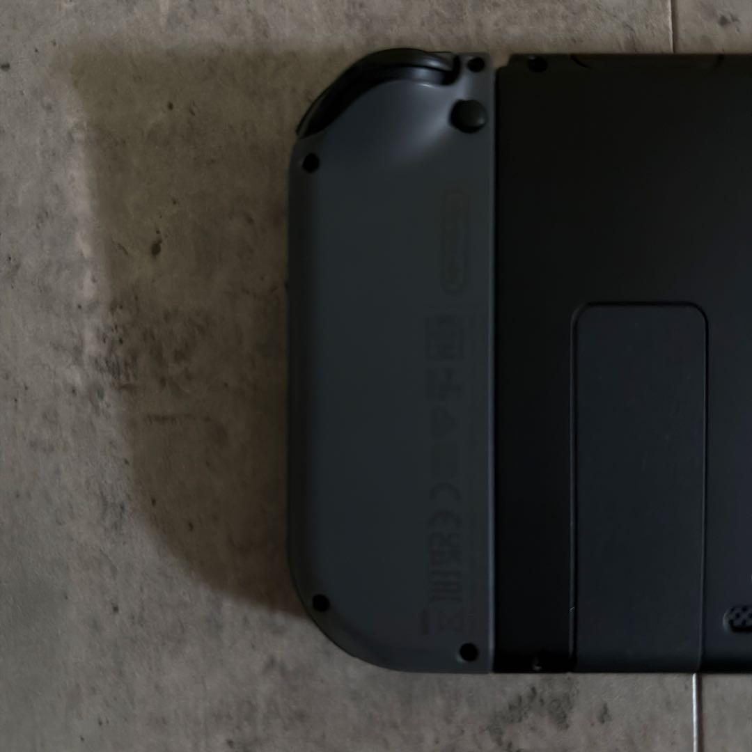 【絵美】Nintendo Switch 本体 グレー Joy-Con付き