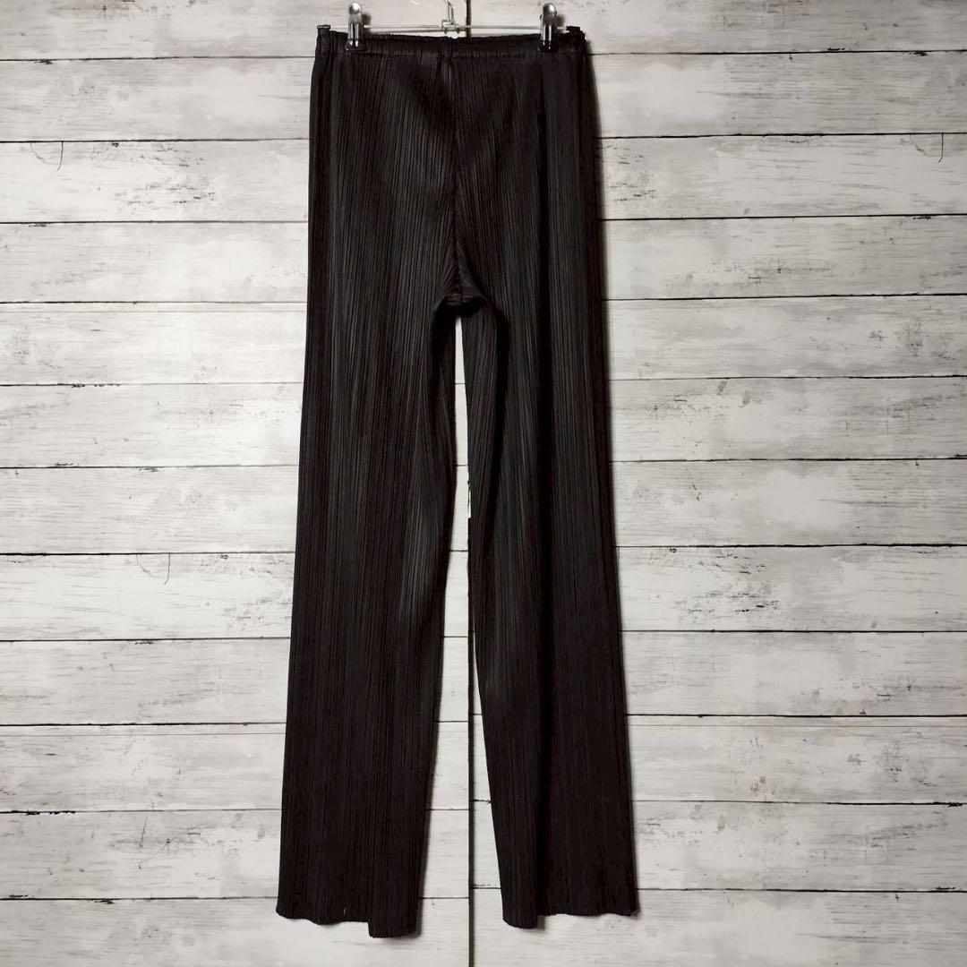 PLEATS PLEASEプリーツプリーズ イッセイミヤケ ストレートパンツ 黒