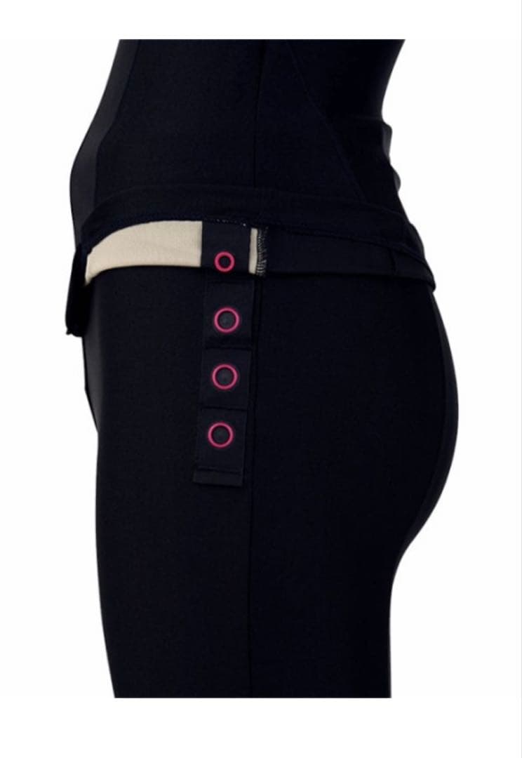 アリーナ　セパレート水着Oサイズ　新品タグ付き