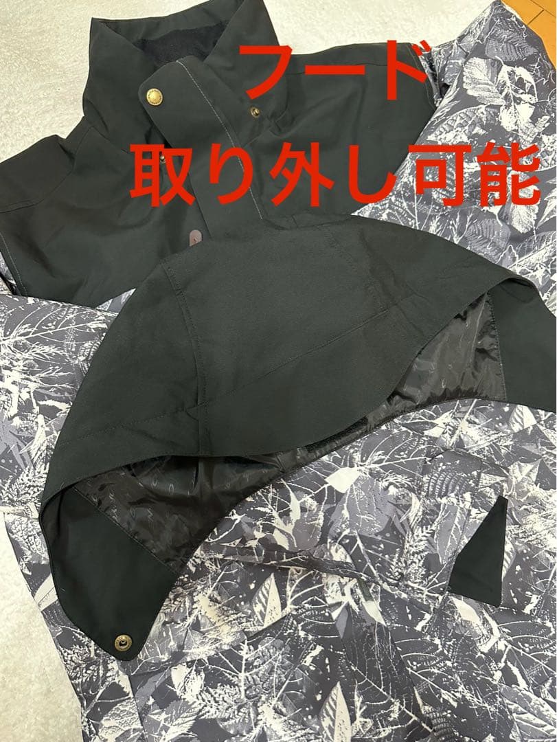 ONYONEスキースノボー雪山ウェア　上下セットメンズ身長180 LL？