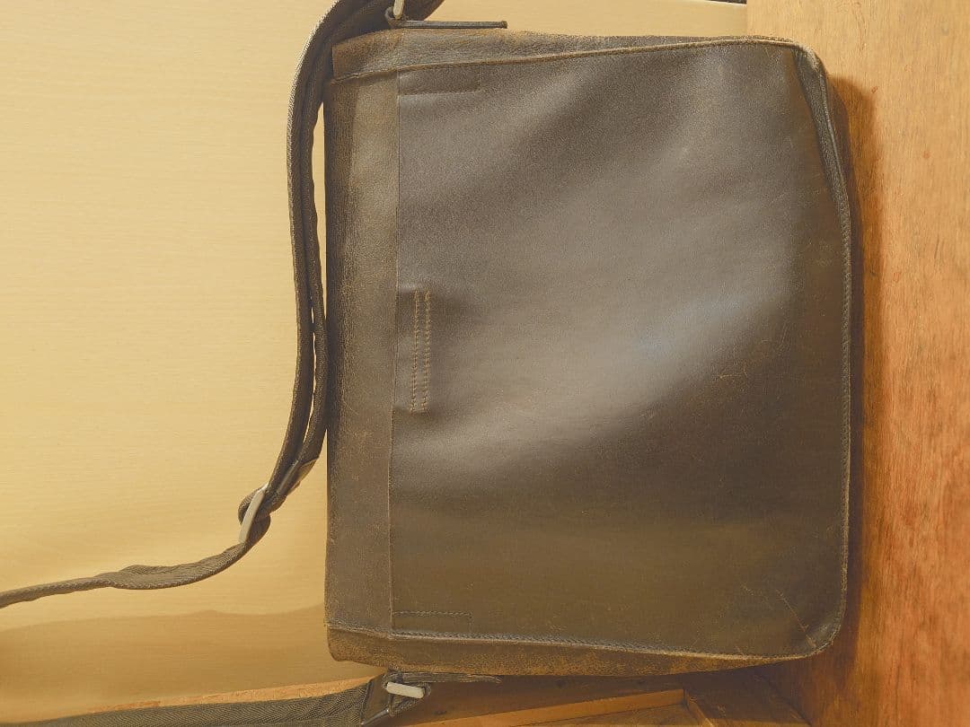 プラダ PRADA ダークブラウン ショルダーバッグ