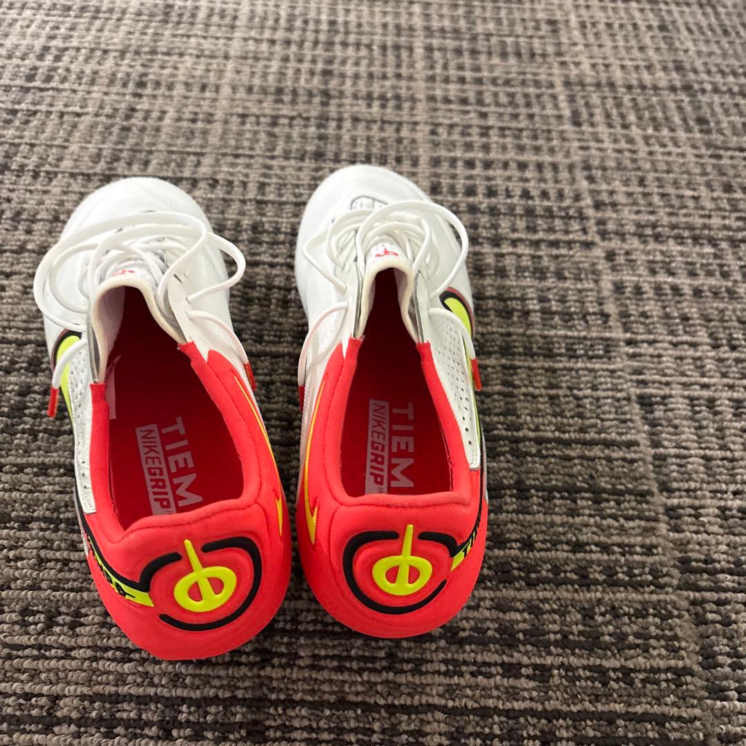 NIKE TIEMPO HG/AG トップモデル