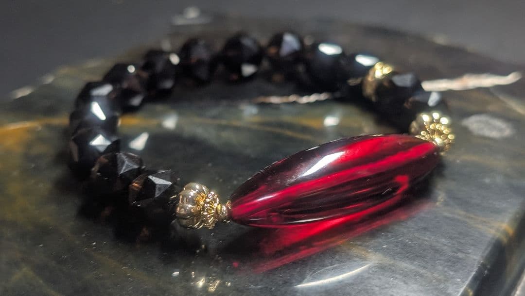高品質極美妖艶バルト海産レッドアンバー天珠型☓スターカットモリオンデザブレ