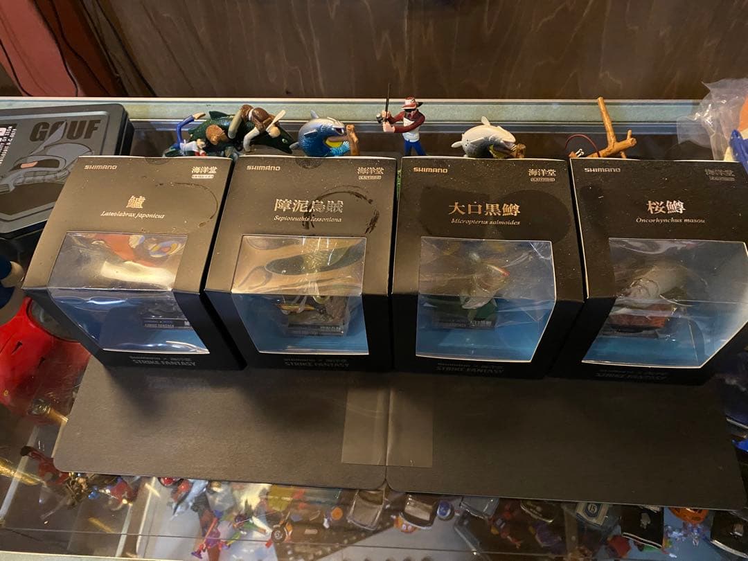 SHIMANO STRIKE FANTASY フィギュアセット