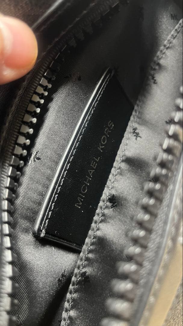 MICHAEL KORS ボディバッグ