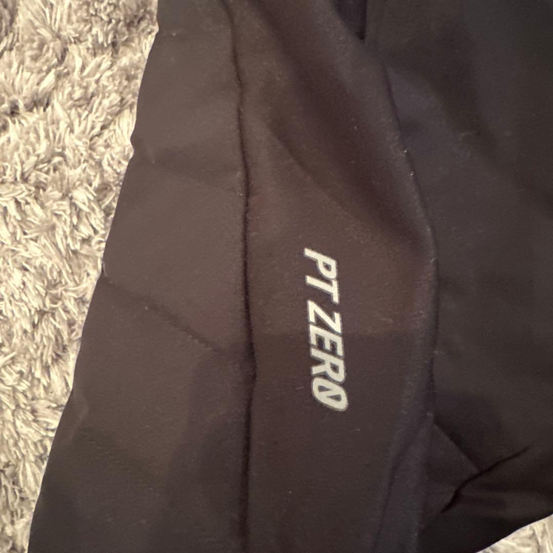 希少 デサントゴルフ 高級フェザー入り防風ダウンパンツ スリムフィット 中田英寿