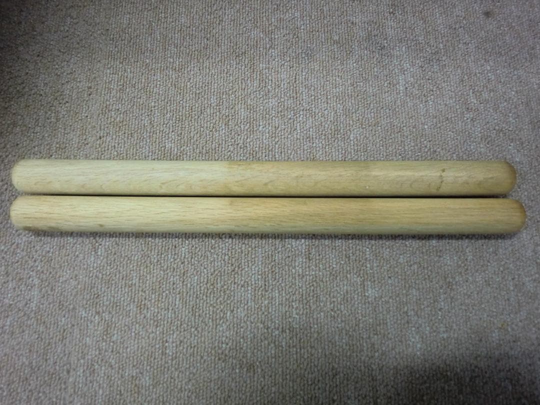 中古品】締太鼓 面:約35cm 胴長:約15cm バチ付き 田中太鼓店