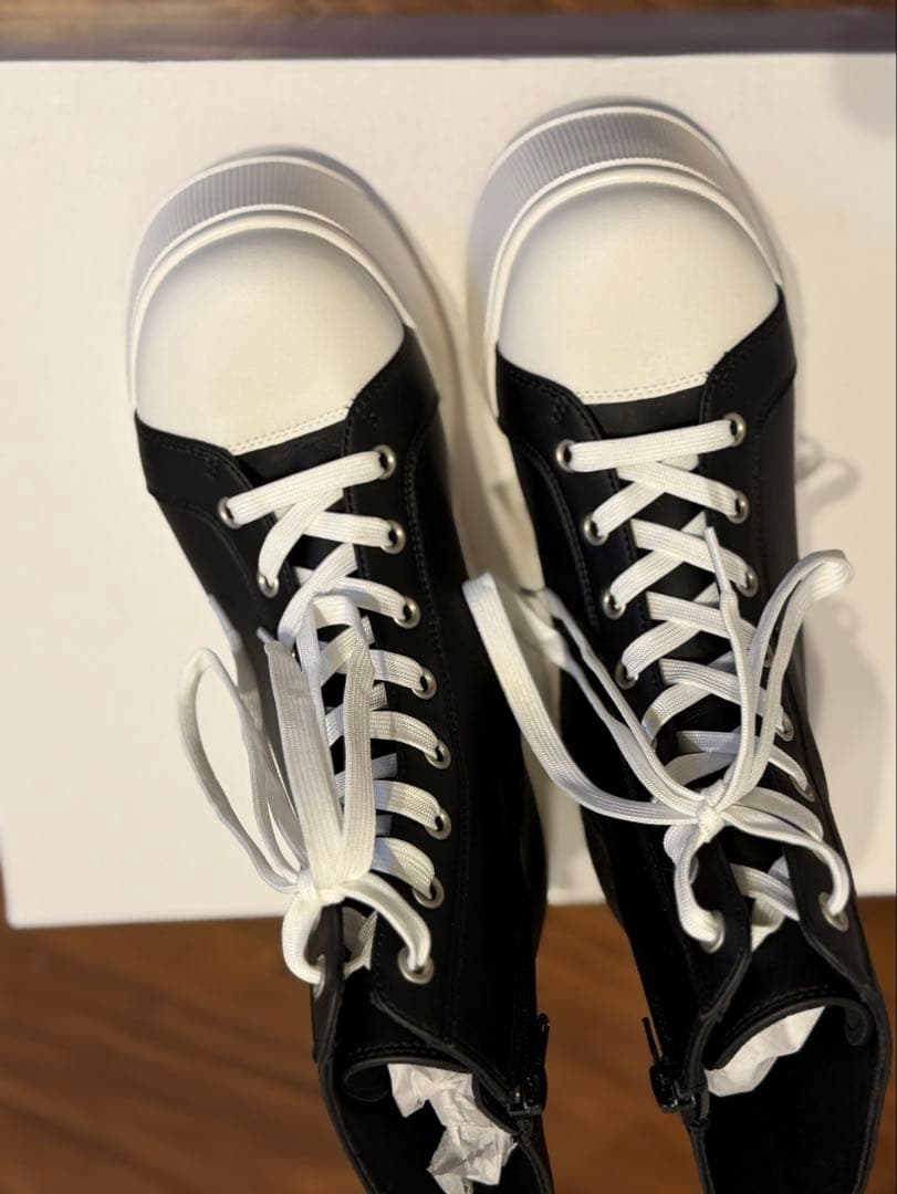 鈴木亜美さん　プラットフォームハイカットスニーカー　Lサイズ