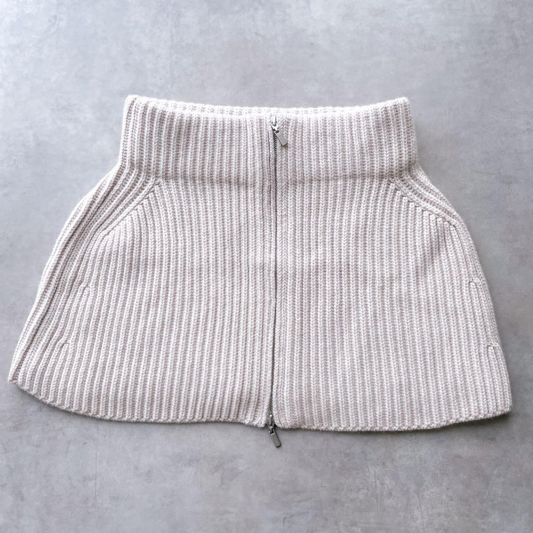 極美品✨フォクシー ニットケープ Trulli カシミヤ100% ロゴジップ