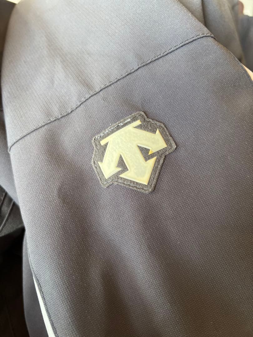 デサント DESCENTE スキーウェア 上下セット　ダウン