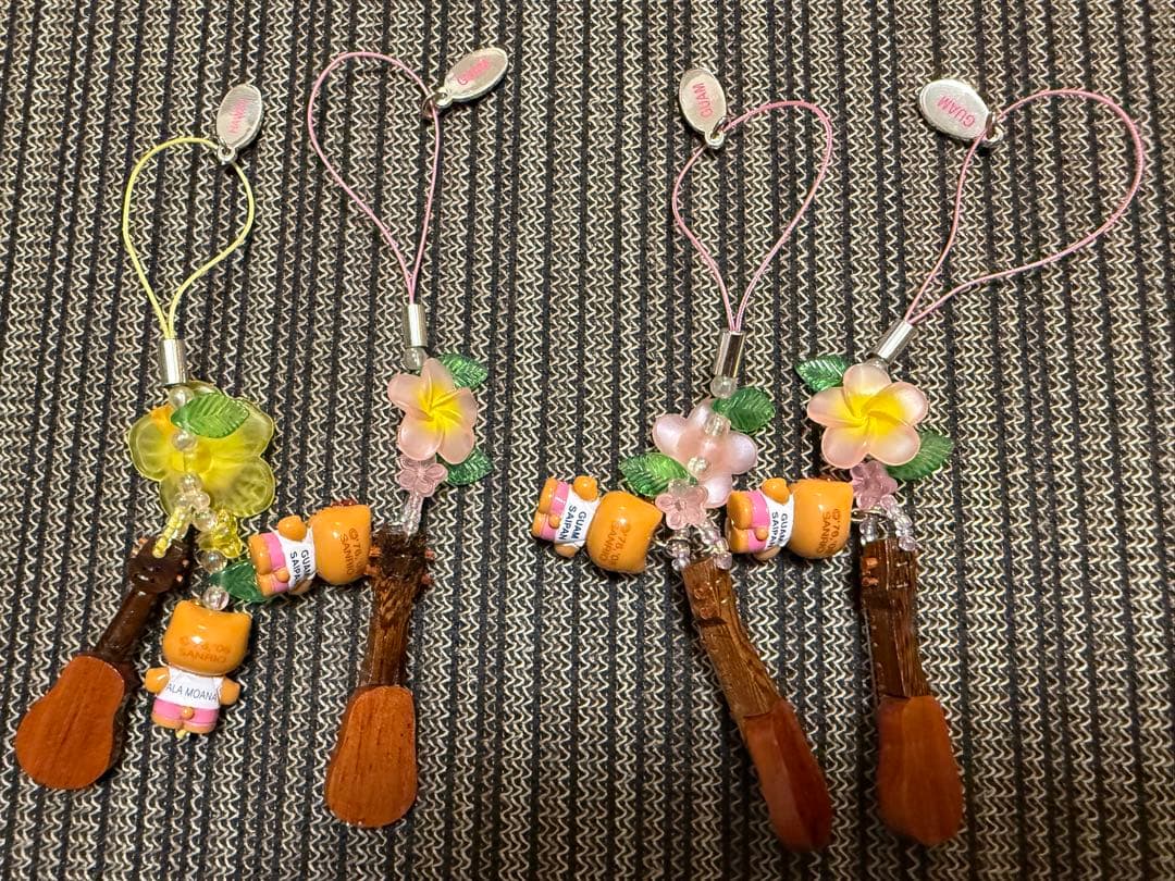 ご当地　日焼けキテイギターウクレレkitty 根付けストラップ グアムハワイ4点