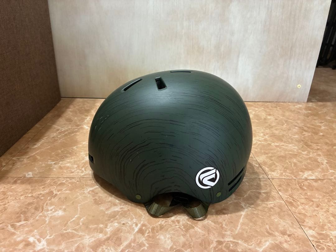 FLOW スノーボード　ビンディングヘルメットスノーボードカバー　ワックスセット