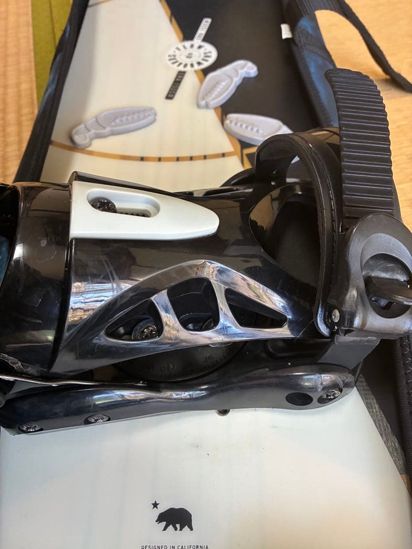 FLOW スノーボード　ビンディングヘルメットスノーボードカバー　ワックスセット