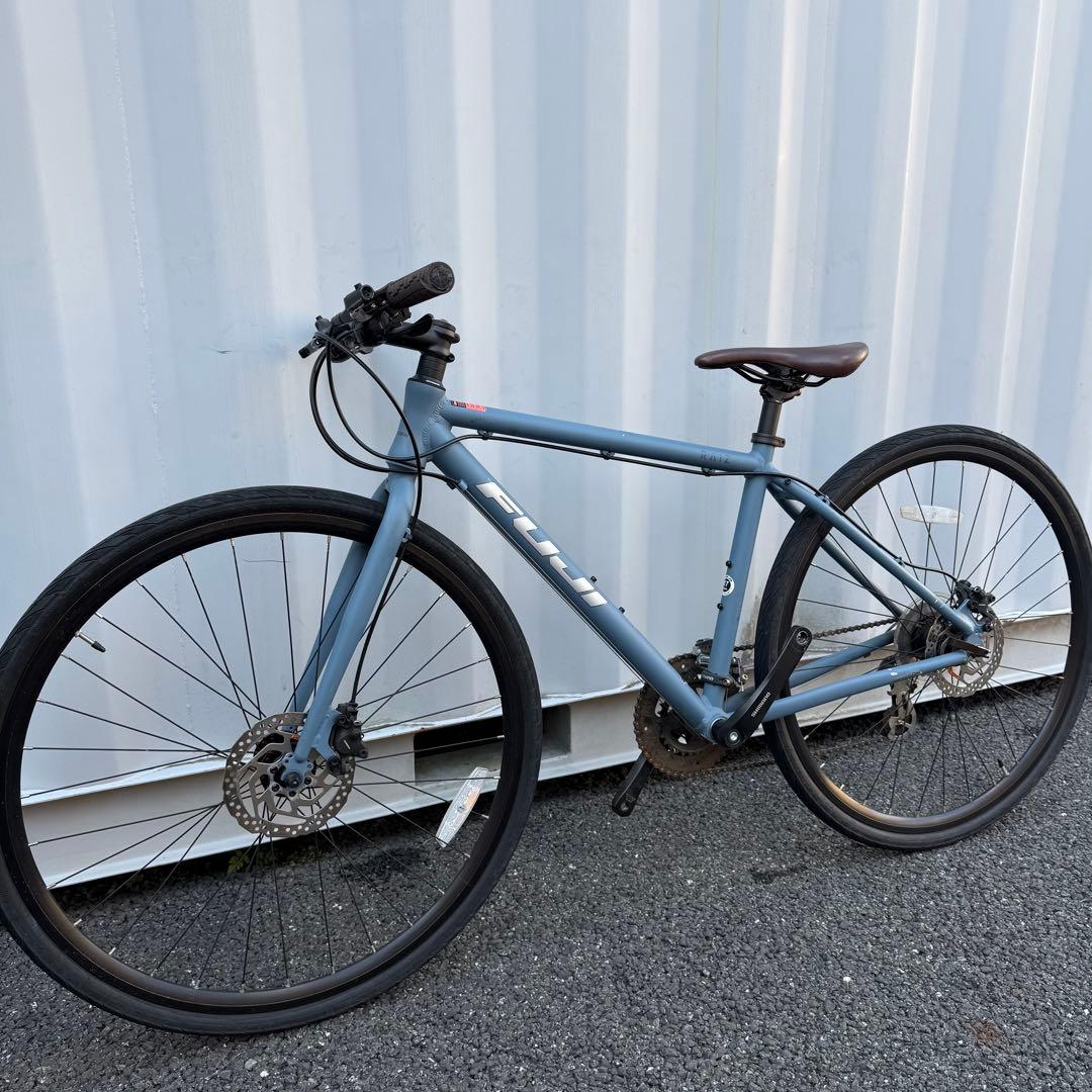クロスバイク FUJI RAIZ disc身長160-170cm 定価8.3万円