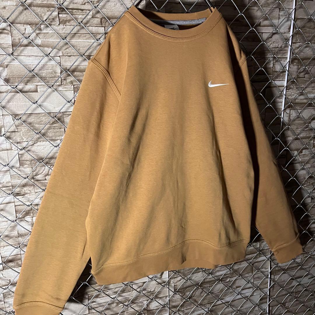 【特大2XL】ナイキ　NIKE スウェット　刺繍ロゴ　スウォッシュ　ブラウン