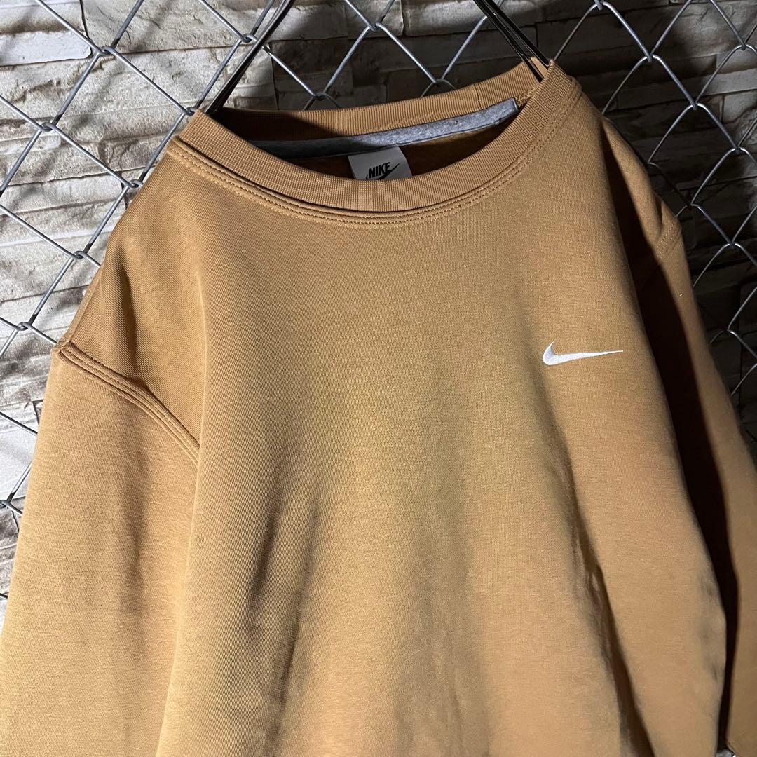 【特大2XL】ナイキ　NIKE スウェット　刺繍ロゴ　スウォッシュ　ブラウン