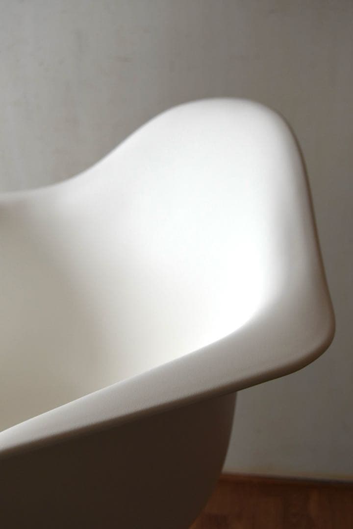 Herman Miller Esmes Arm chair ②