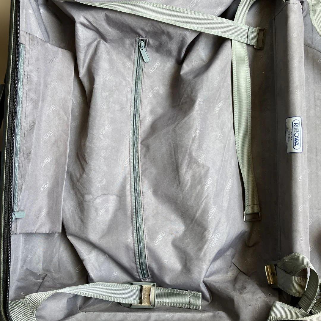 RIMOWA ブラック キャリーケース　Sサイズ　機内持ち込み　黒　4輪