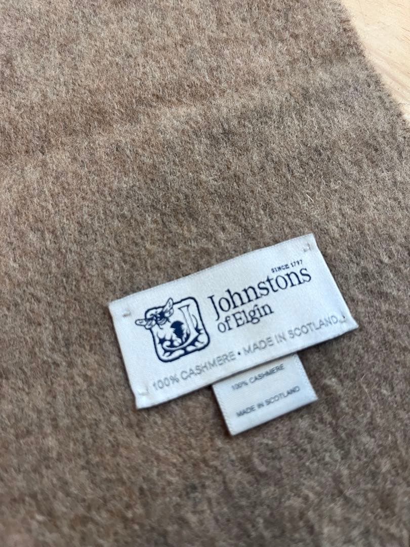 ジョンストンズ　カシミア100% 大判ストール