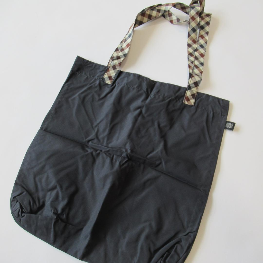 アクアスキュータム未使用ネイビー トレンチデザイン レインコート M 2/2