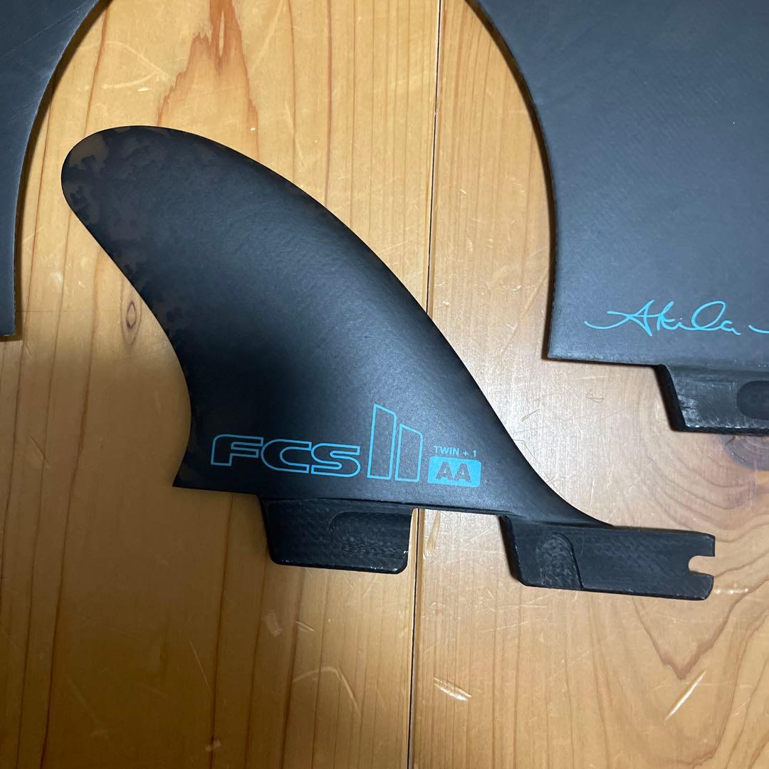 FCS2 アキラ アイパ ツイン スタビライザー スタビ 3枚 フィン 中古