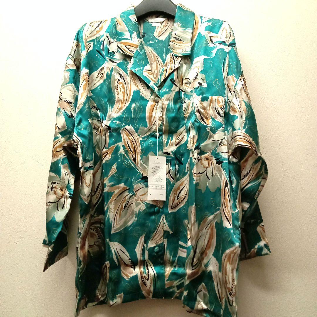 ワコール　シルク100%　パジャマ　Mサイズ　日本製　希少　カラー/柄