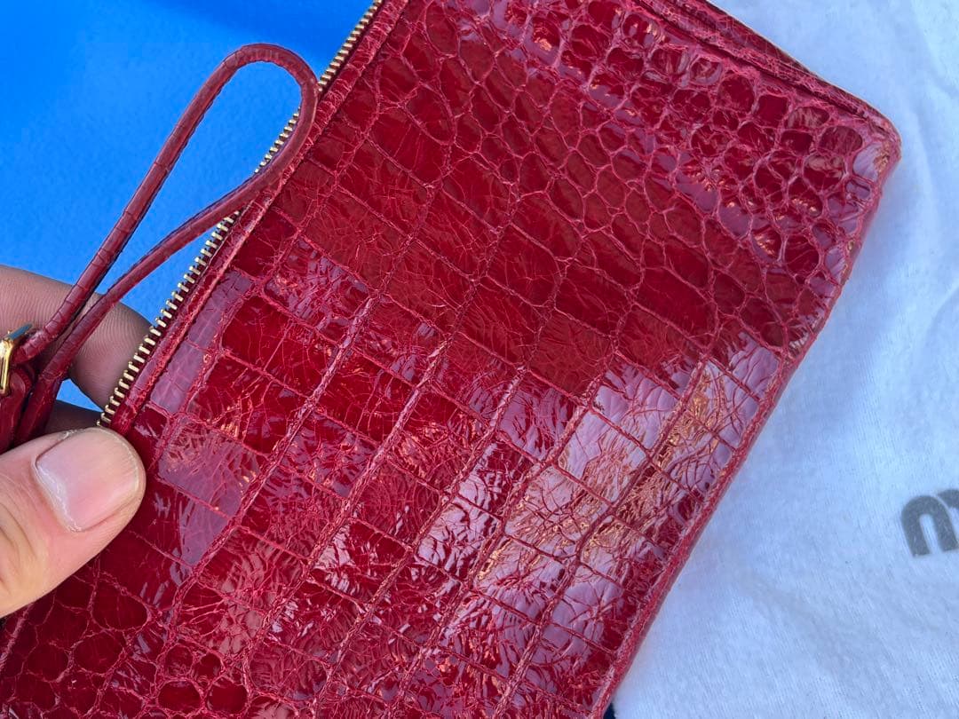 miu miuミュウミュウ　ポーチ　正規品　美品/クロコダイル エナメル 小物