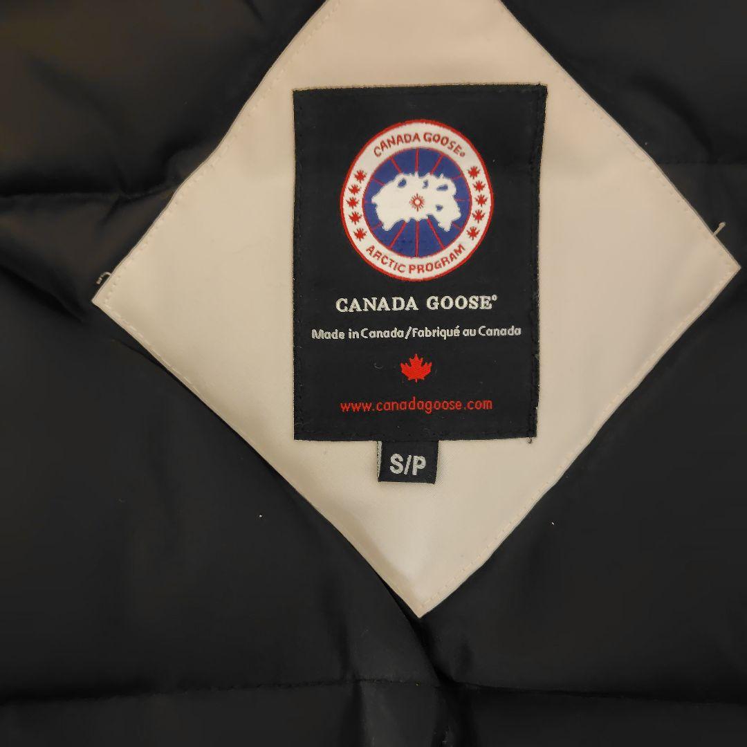   カナダグース ホワイト ダウンジャケット