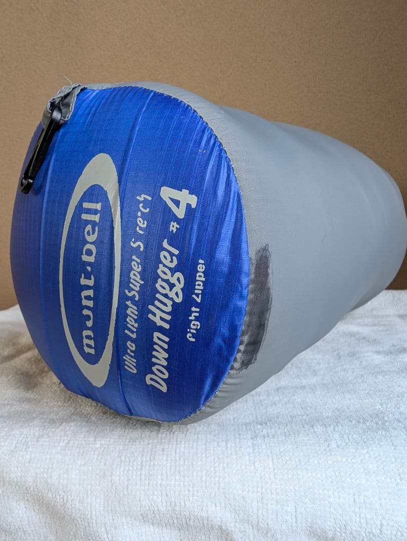 ✨本体美品　モンベル　ULスーパーストレッチダウンハガー#4　ダウンハガー
