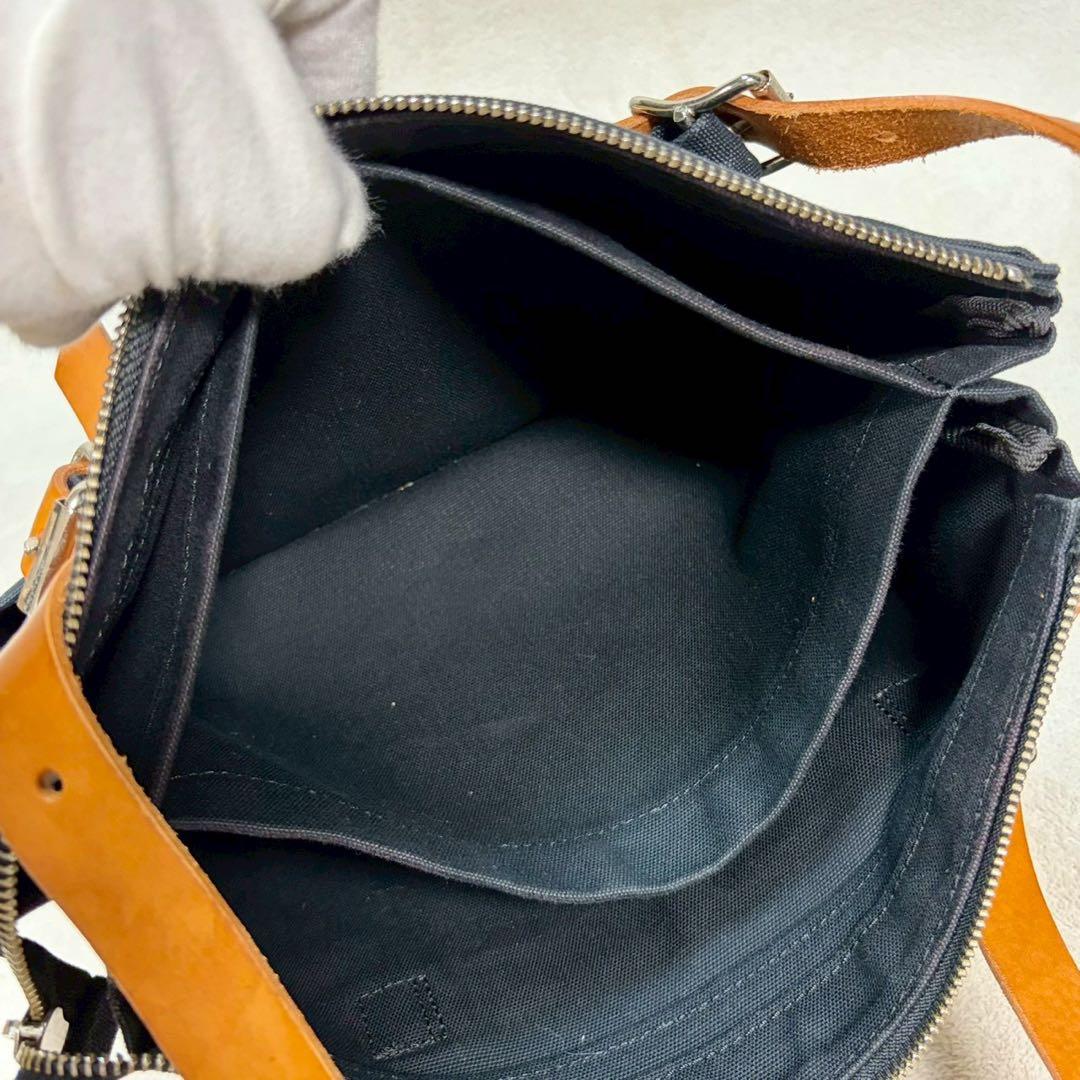 【美品✨】marimekkoマリメッコ eppu リュック　PC A4可　レザー