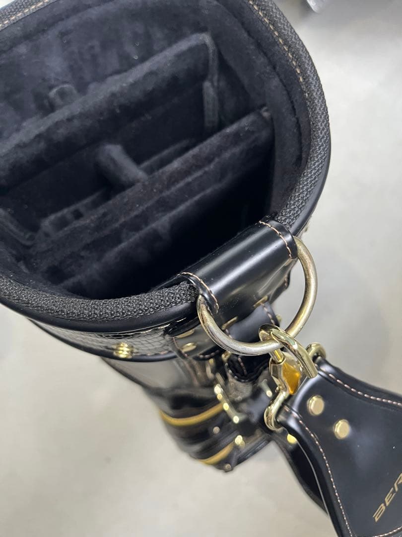 BERES ゴルフバッグ 黒/ゴールドクロコダイル風 本間ゴルフ