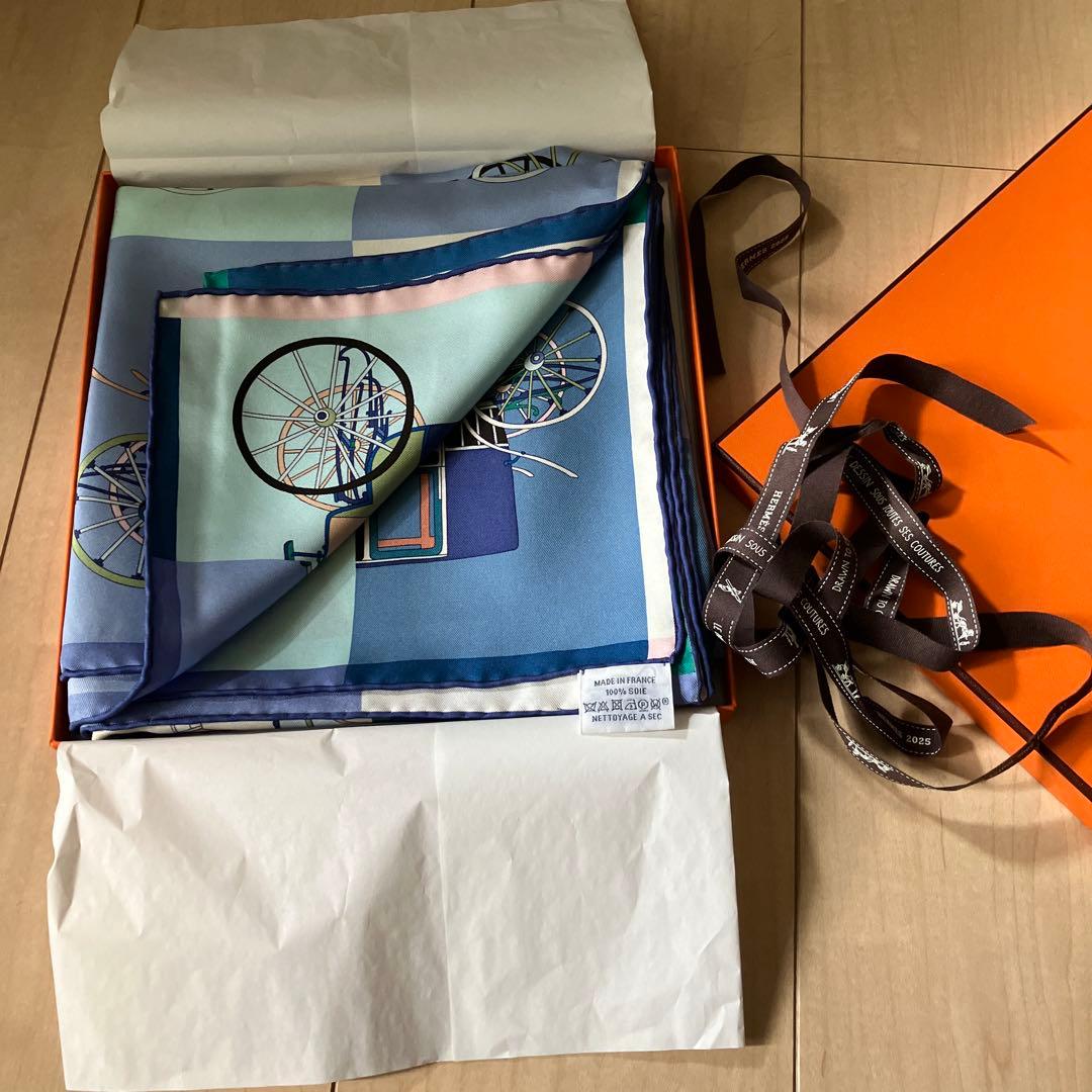 エルメス　カレ90　VOITURES EXQUISES(精巧な馬車)