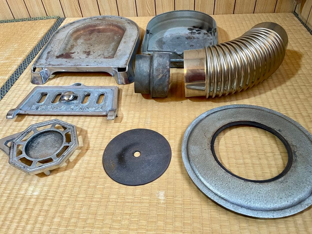 昭和レトロ 函館日栄 コークスストーブ 鋳物製 石炭ストーブ - メルカリ