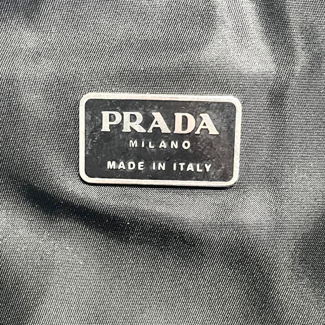 プラダ 三角ロゴ 金具よ ナイロン ブラック リュック バックパック 大容量 黒