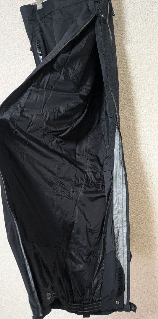 GORE-TEX　中綿入り　アルパインパンツ　メンズL　黒