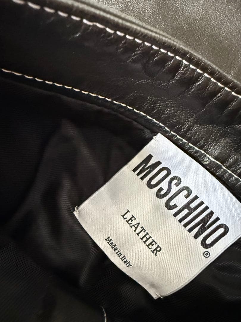 Moschino モスキーノ　レディースハート刺繍入りブラックレザーパンツ