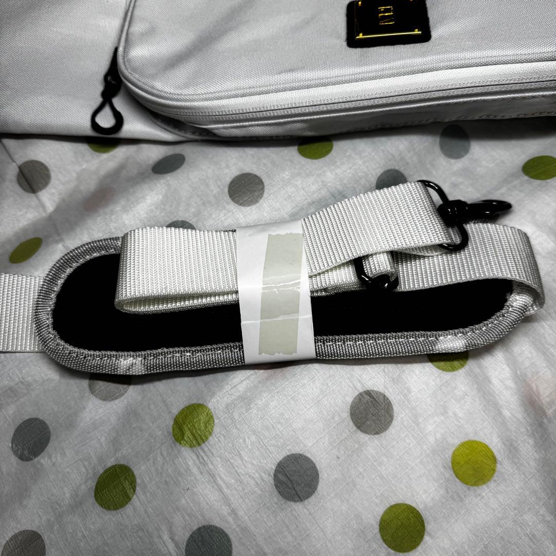 【新品未使用】 V12 ヴィトゥエルヴ　ディズニー　ソフトクラブケース