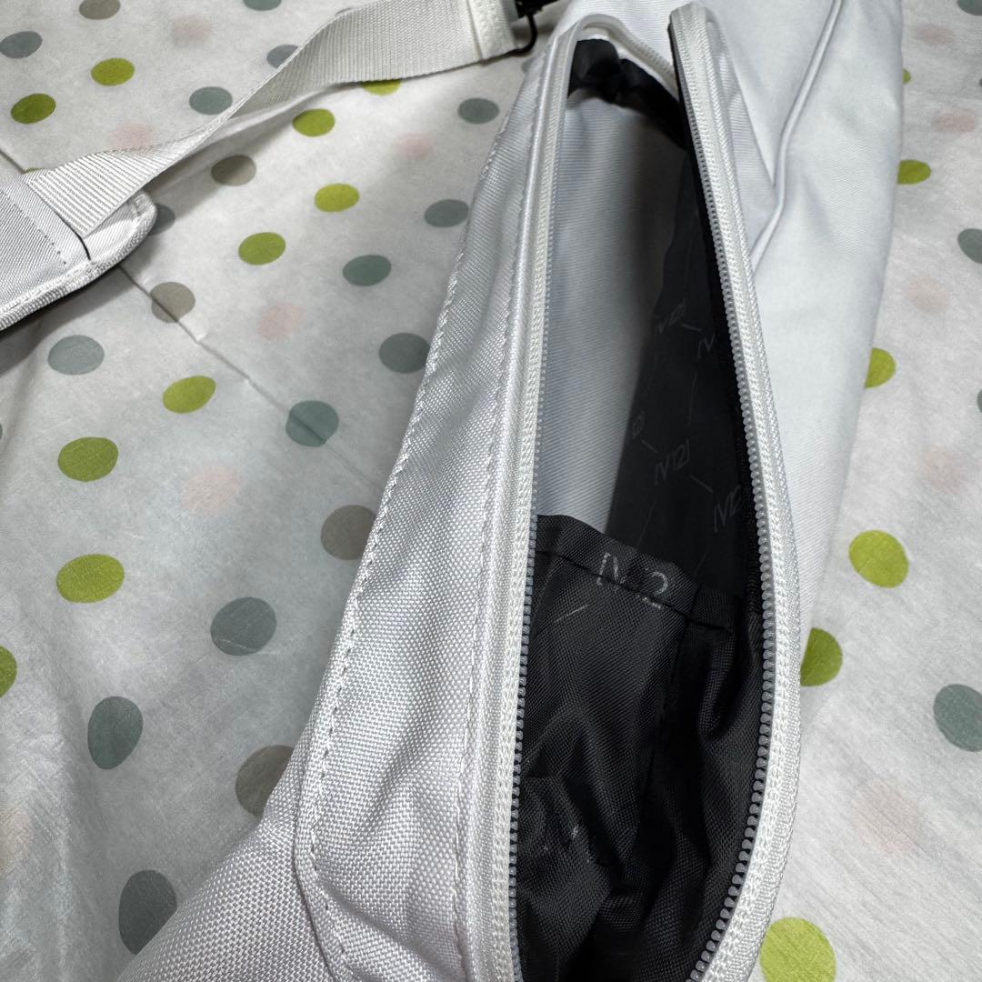 【新品未使用】 V12 ヴィトゥエルヴ　ディズニー　ソフトクラブケース