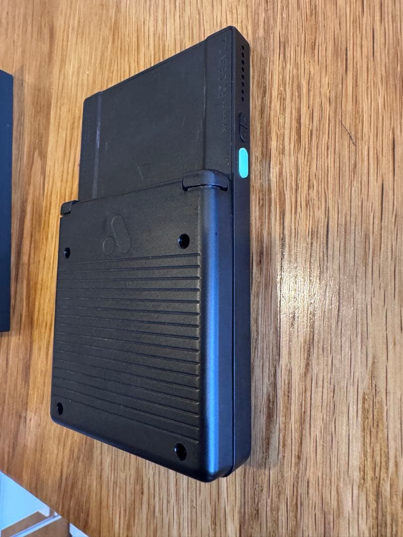 Analogue Pocket と Analogue dock