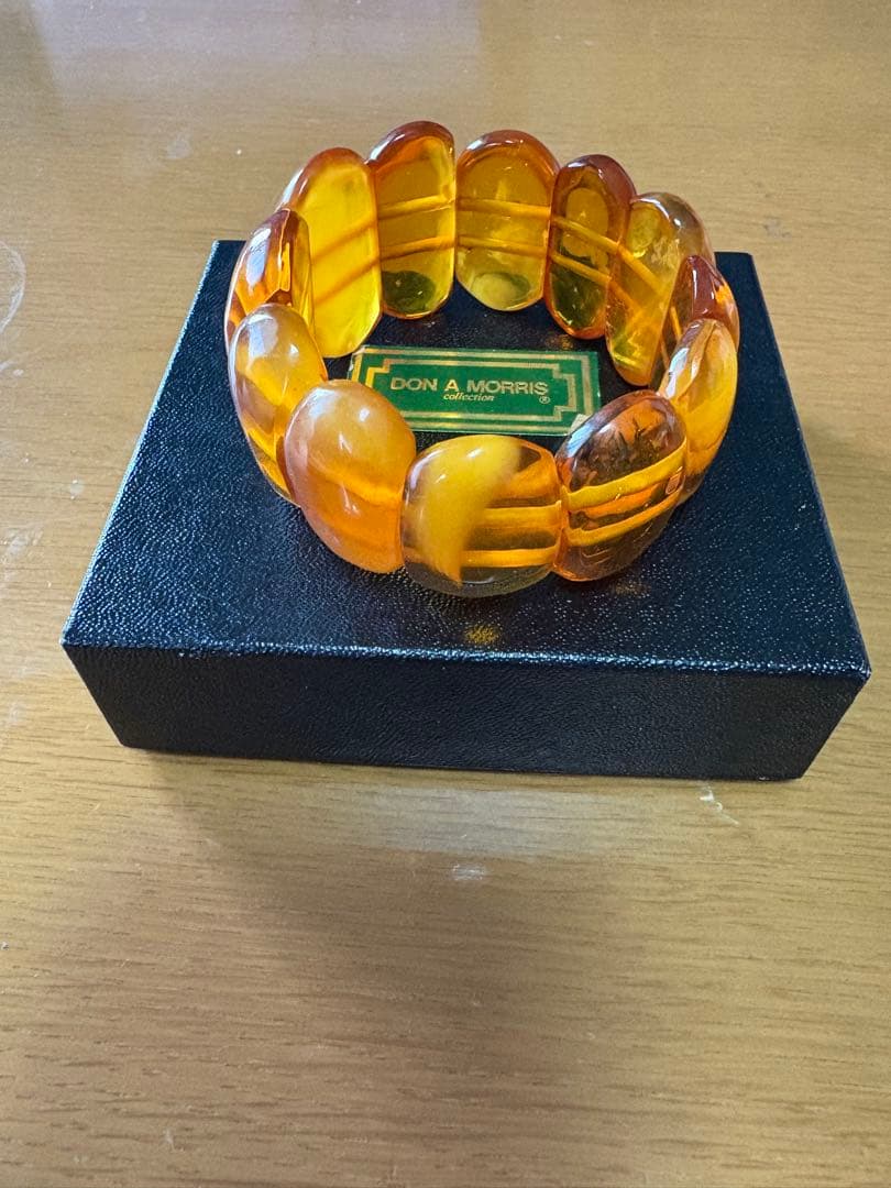 琥珀ブレスレット