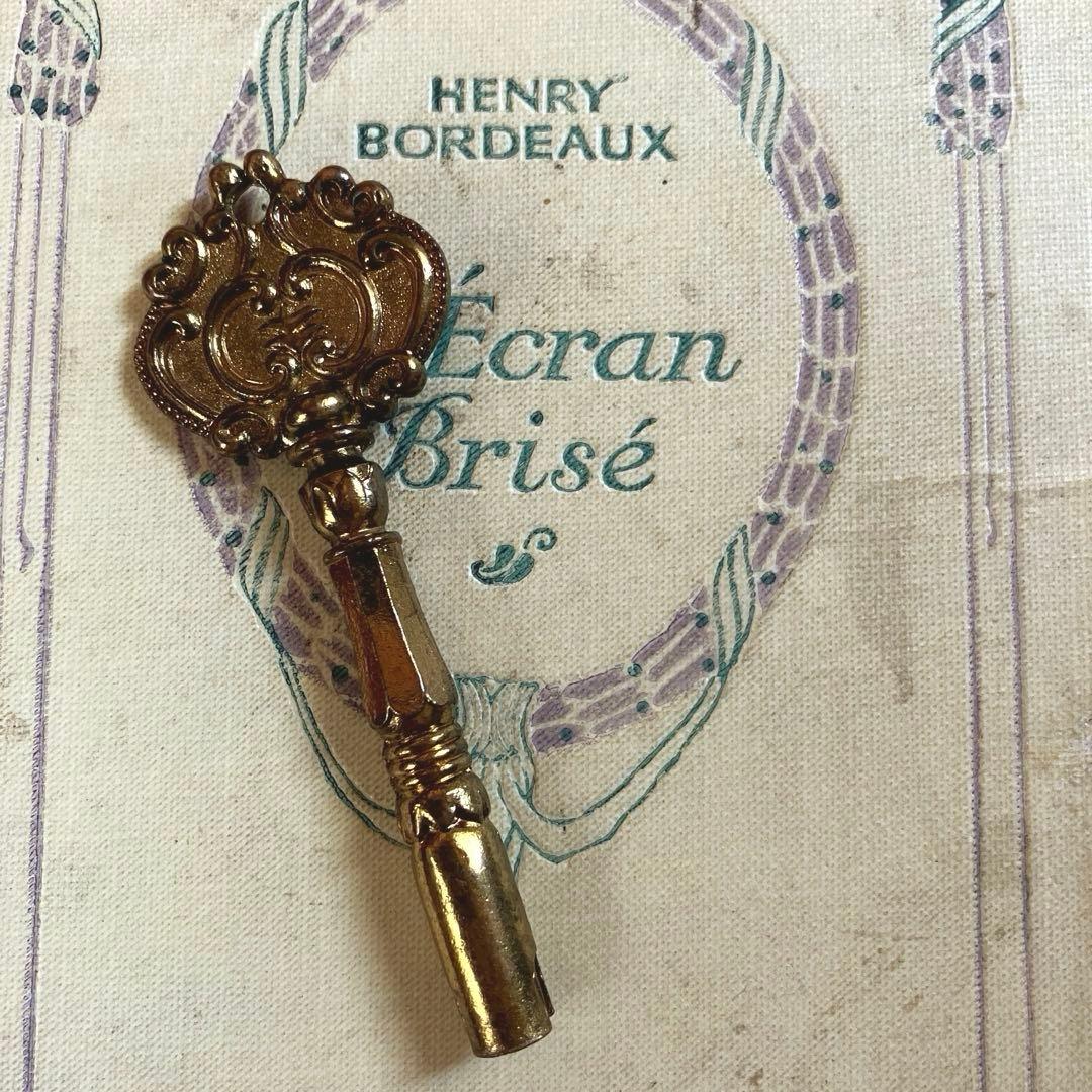 フランスアンティーク鍵　キー　キャビネットキー